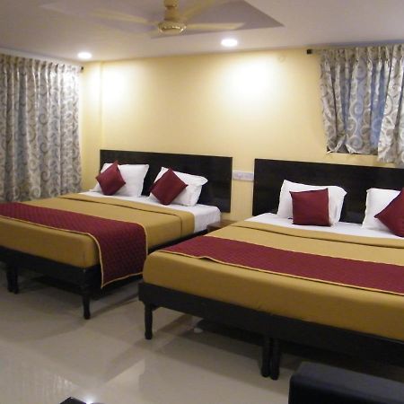 Hôtel The White House Residency à Chennai Extérieur photo
