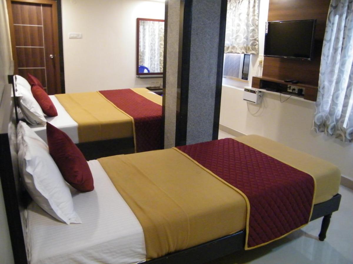 Hôtel The White House Residency à Chennai Extérieur photo