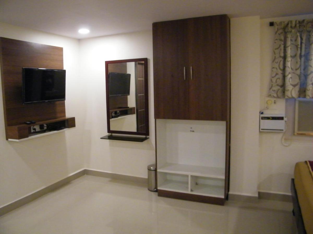 Hôtel The White House Residency à Chennai Extérieur photo