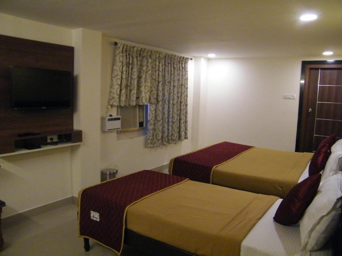 Hôtel The White House Residency à Chennai Extérieur photo