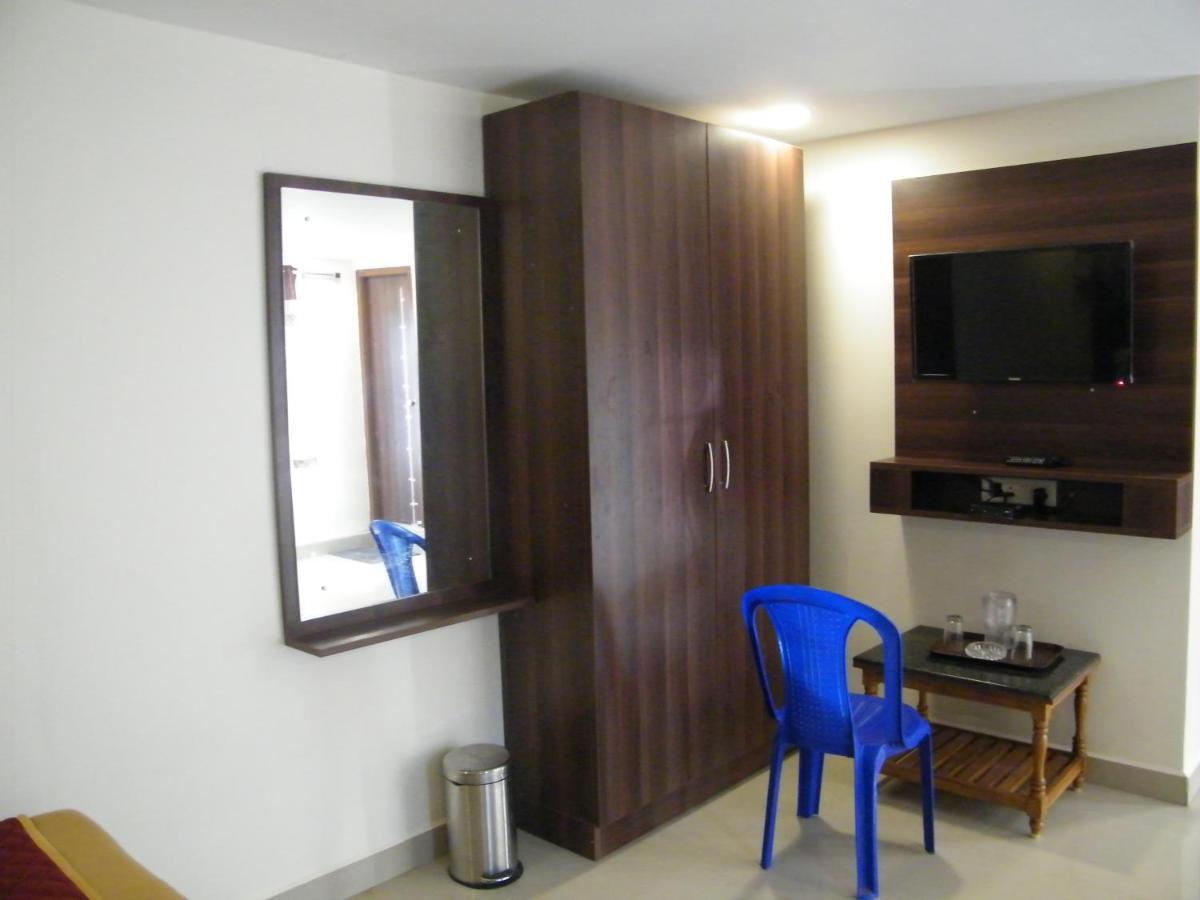 Hôtel The White House Residency à Chennai Extérieur photo