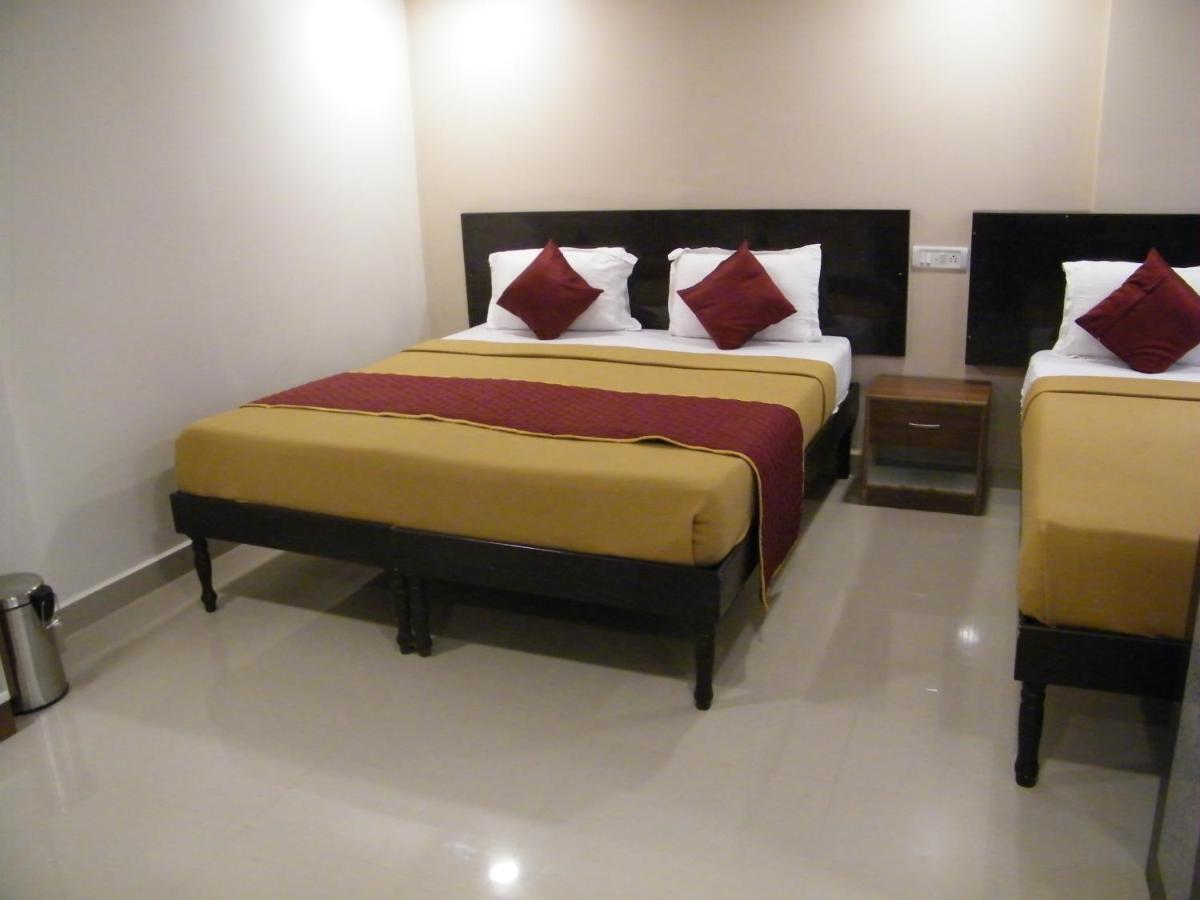 Hôtel The White House Residency à Chennai Extérieur photo